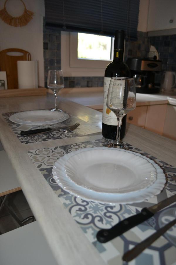 Evaliana Seaside Apartment Palaiontsiflikion Luaran gambar