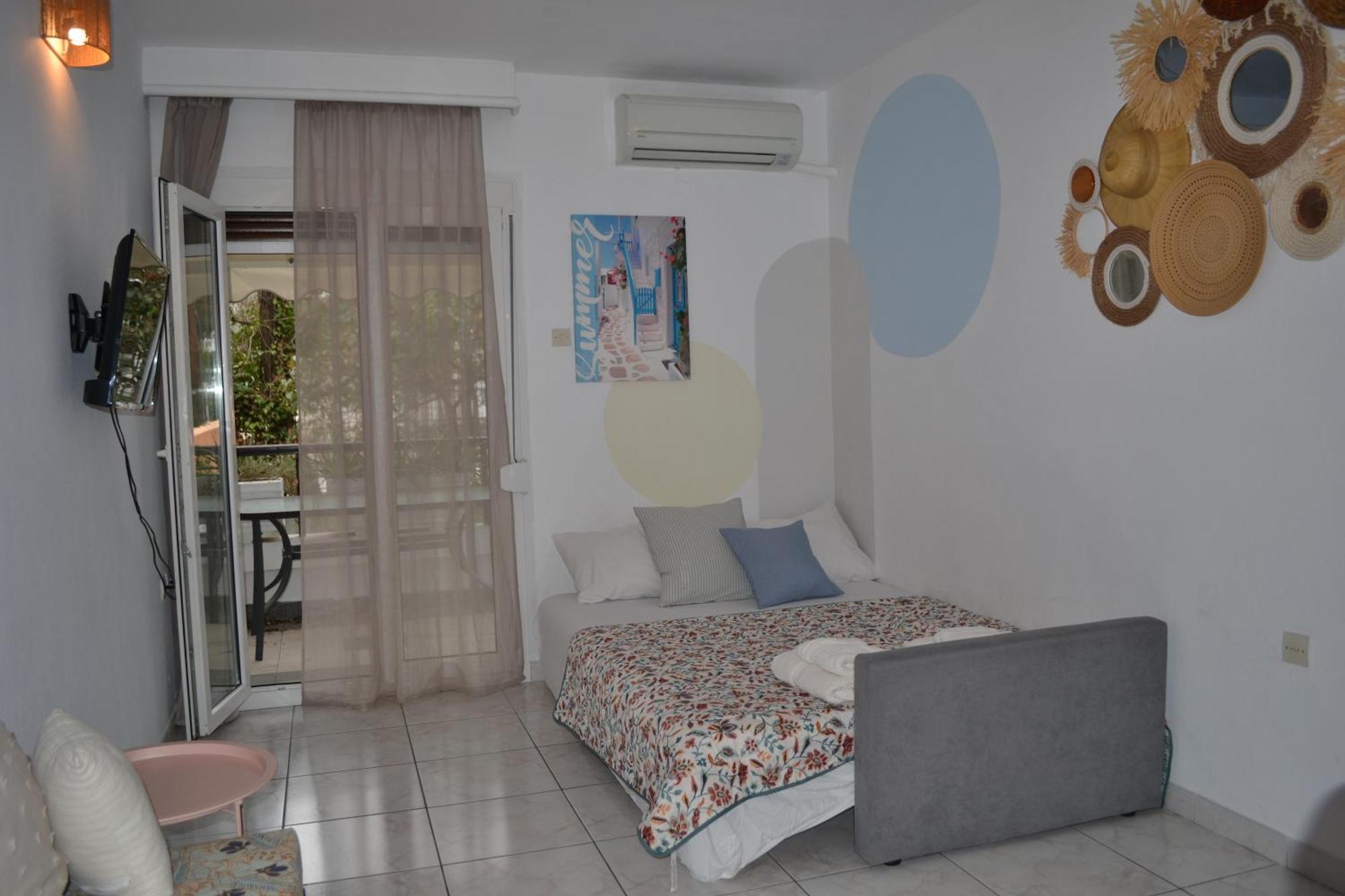 Evaliana Seaside Apartment Palaiontsiflikion Luaran gambar