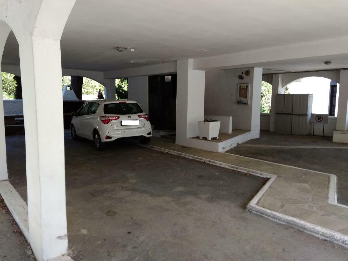 Evaliana Seaside Apartment Palaiontsiflikion Luaran gambar